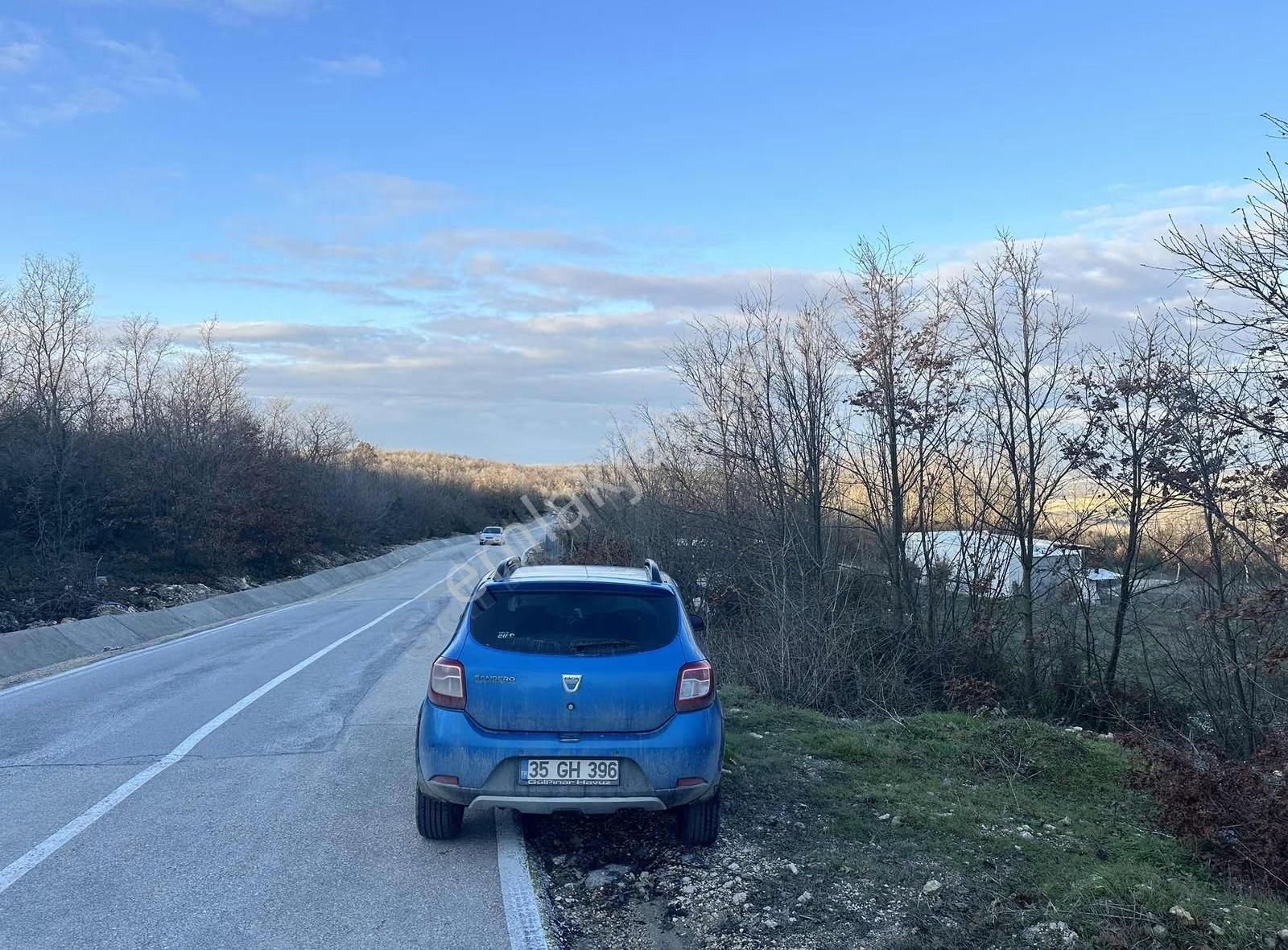 Özdemır'den Satılık Tarla