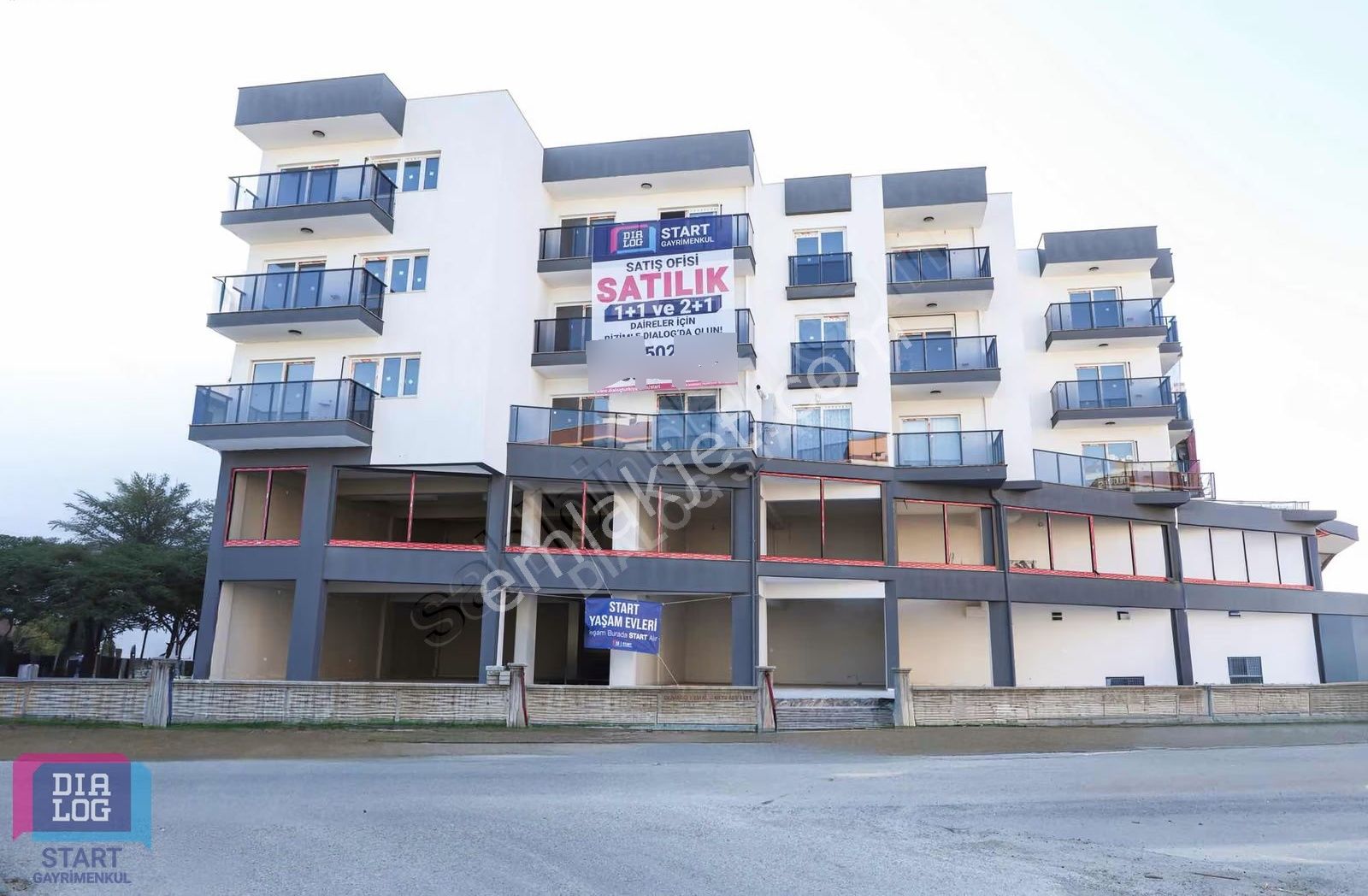 Seyrek Merkez' De Tabela Değeri Yüksek Köşe Dükkan Mağaza