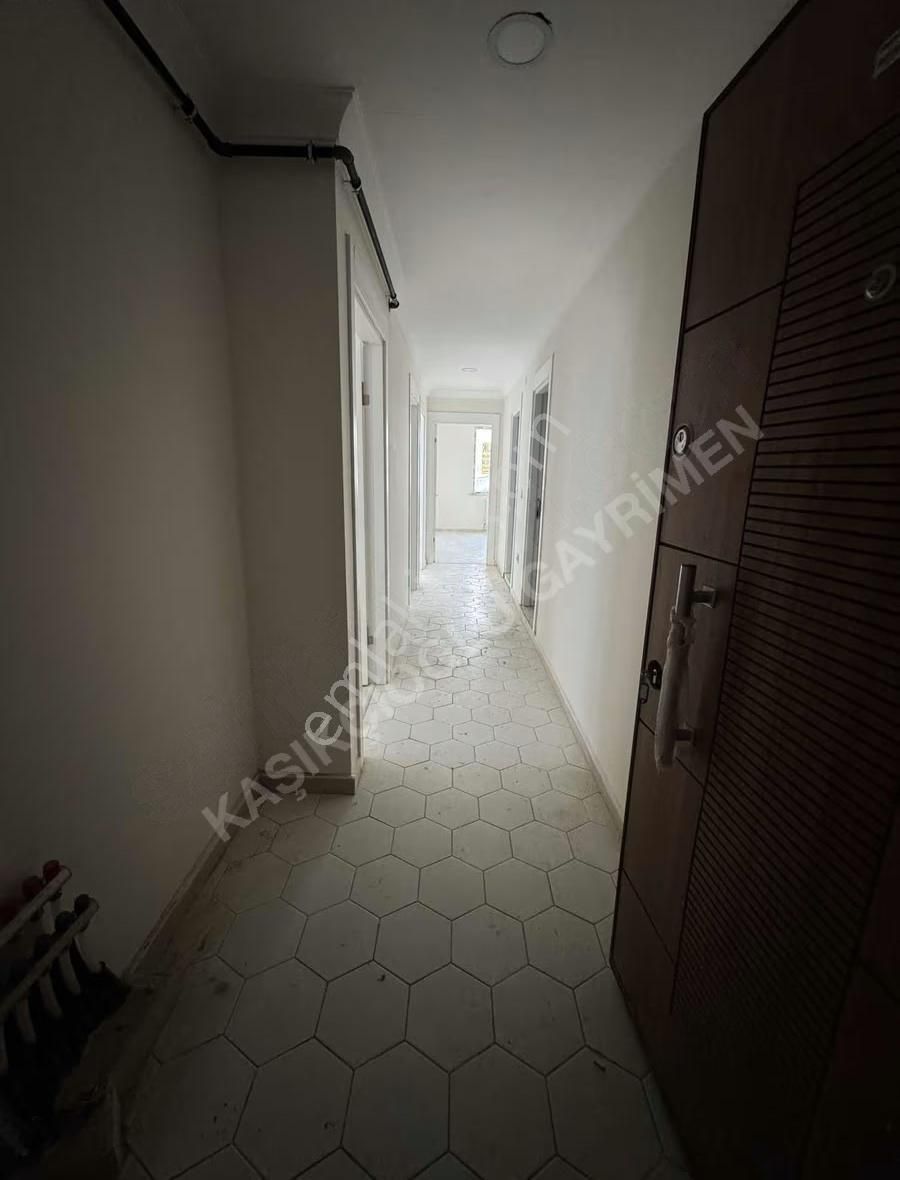 Sülüntepe Mahallesinde Satılık Teraslı Daire - Görsel 16