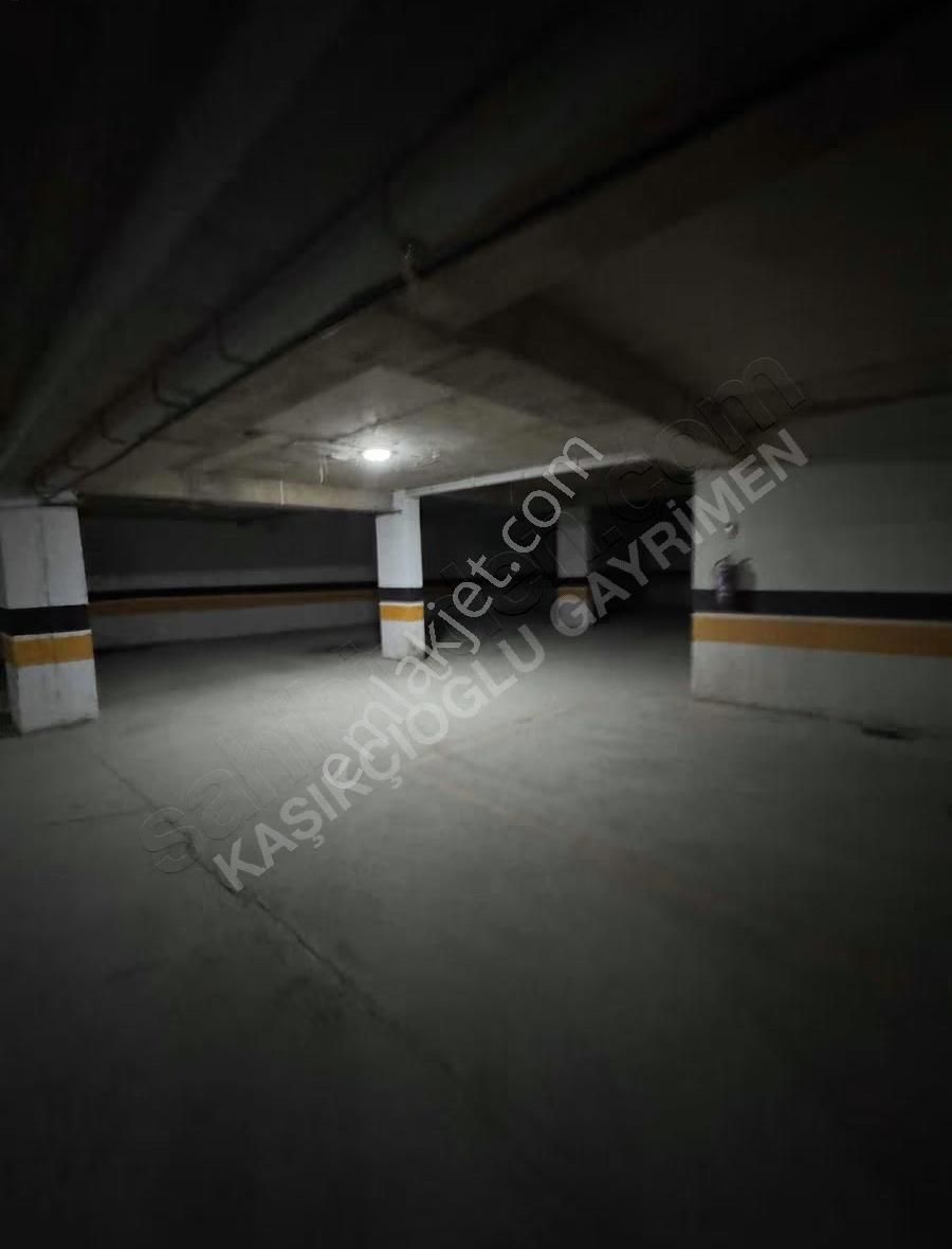 Sülüntepe Mahallesinde Satılık Teraslı Daire - Görsel 24