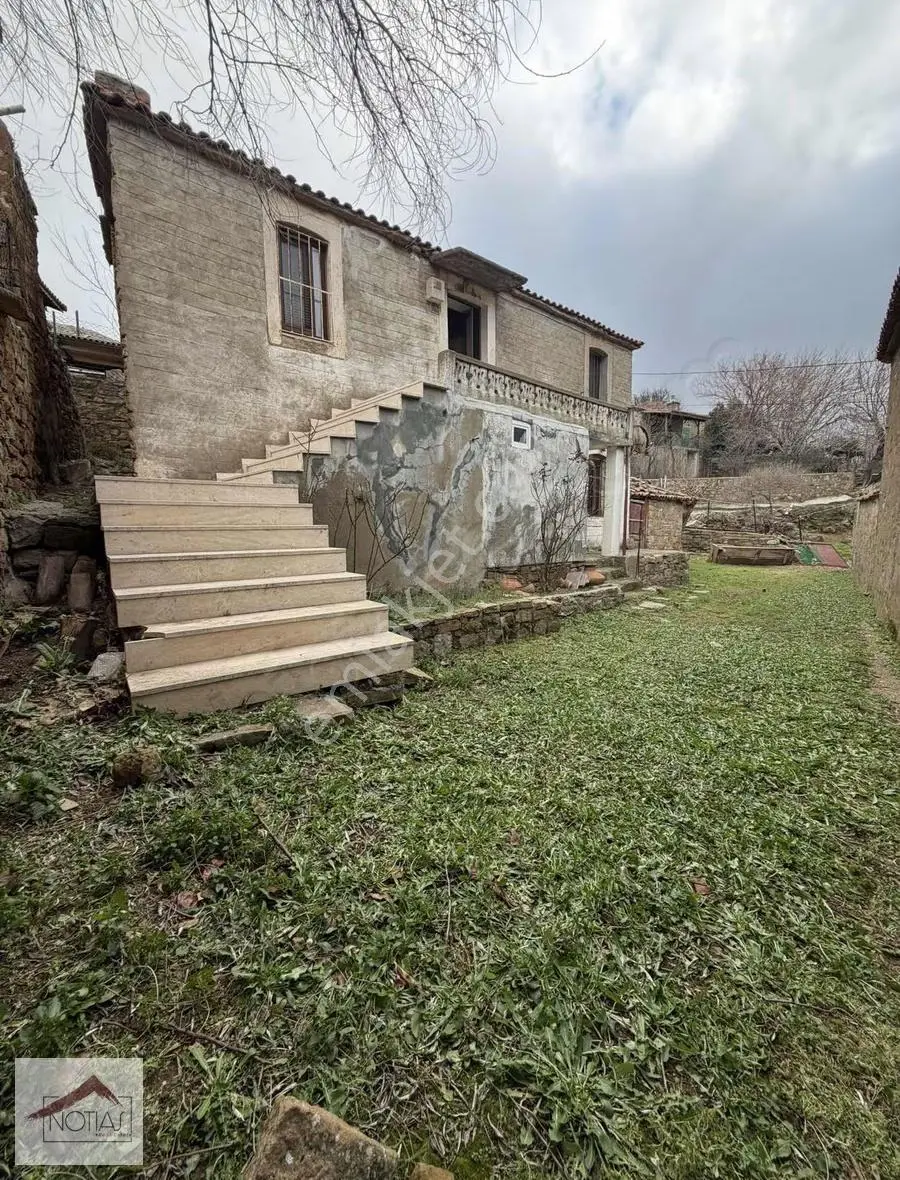 Notıas Real Estate Gayrimenkul'den Dereköy'de Bahçeli Taş Ev