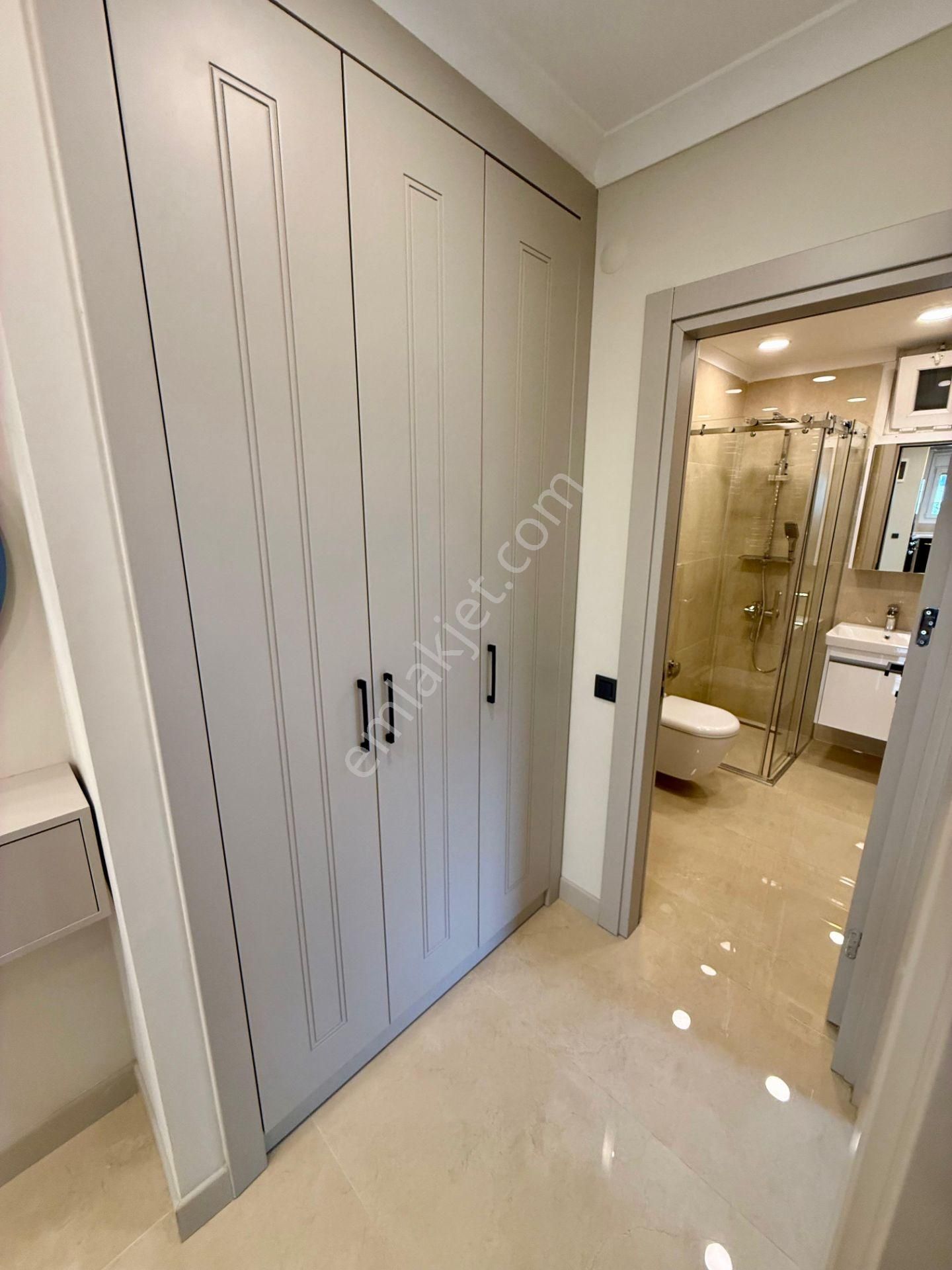 Erenköy'de Ömerpaşa Cadde Kesişiminde Mimari Tasarımlı Satılık 3+1 Daire - Görsel 16