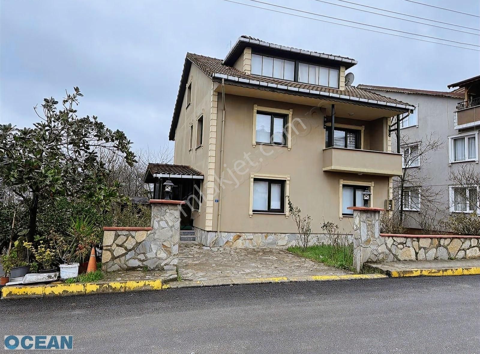 Başiskele Körfez Mah Tripleks Müstakil Ev Satılık