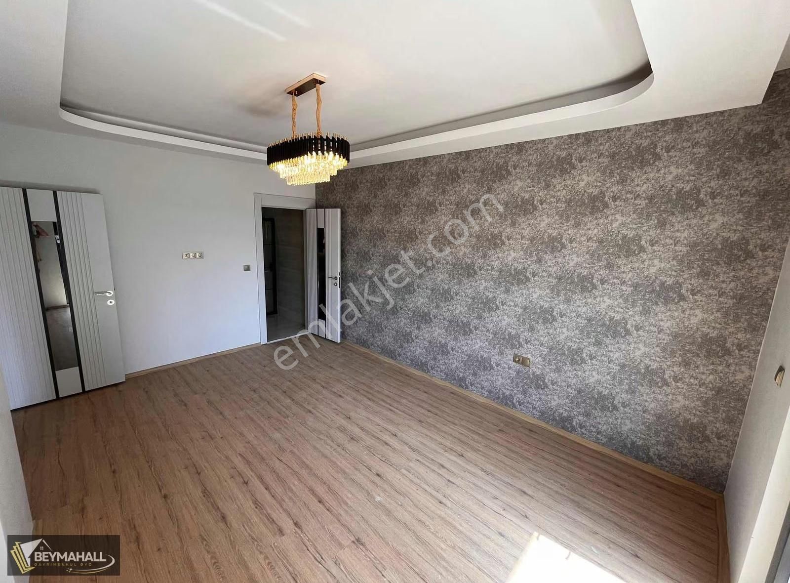 Beymahall Cadde Üzeri Satılık Ultra Lüx 3.5+1 Daire - Görsel 2