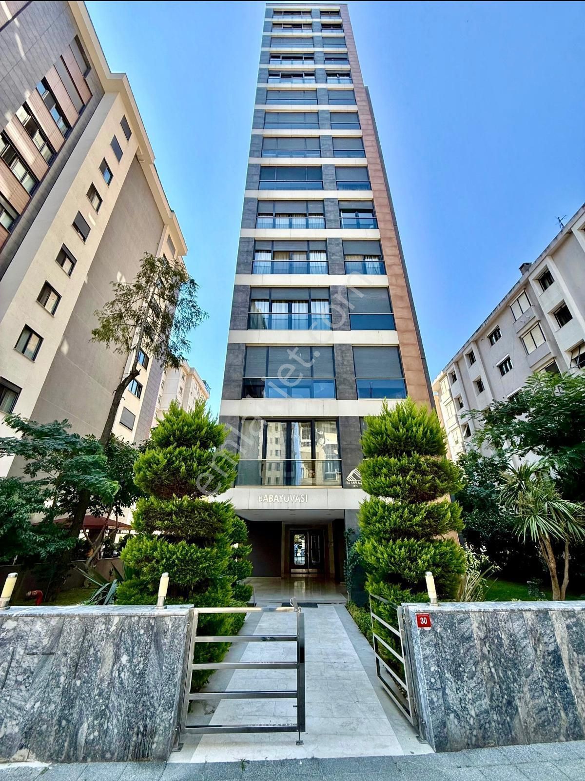 Caddebostan Sahil Parselinde Satılık Dekorasyonlu Ebeveyn Banyolu 3+1 Daire