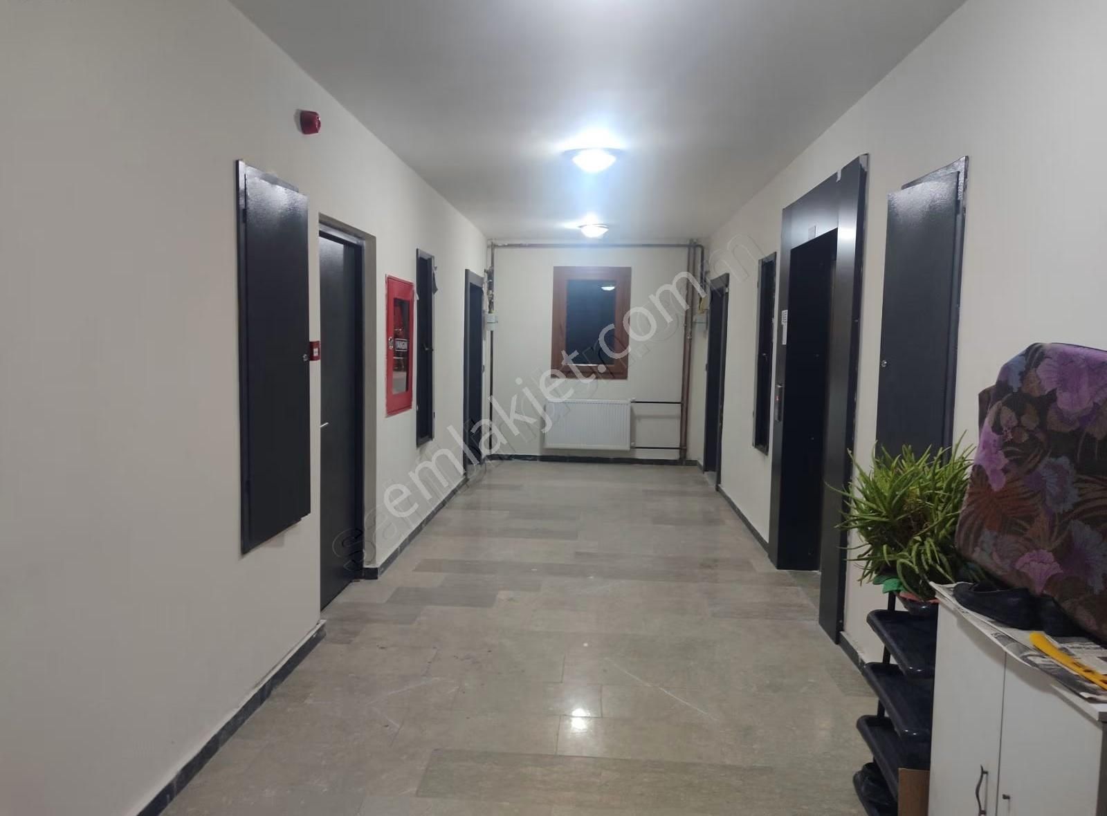 Asel'den Emniyet Müd. Karşısı Sıfır 3+1 Arakat Site İçi Daire