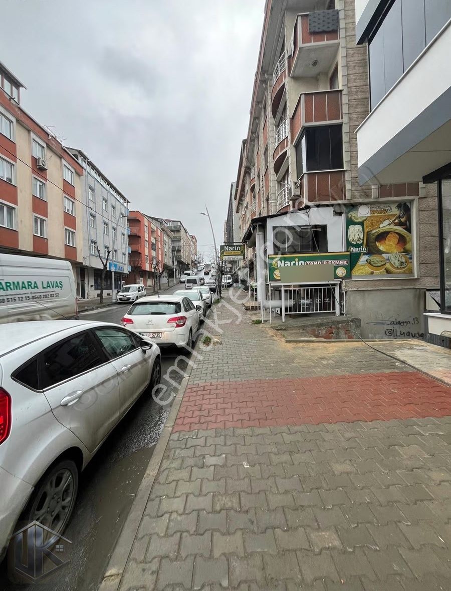 Uğur Gayrimenkul'den Kıbrıs Caddesi'nde Sıfır Satılık Dükkan - Görsel 4
