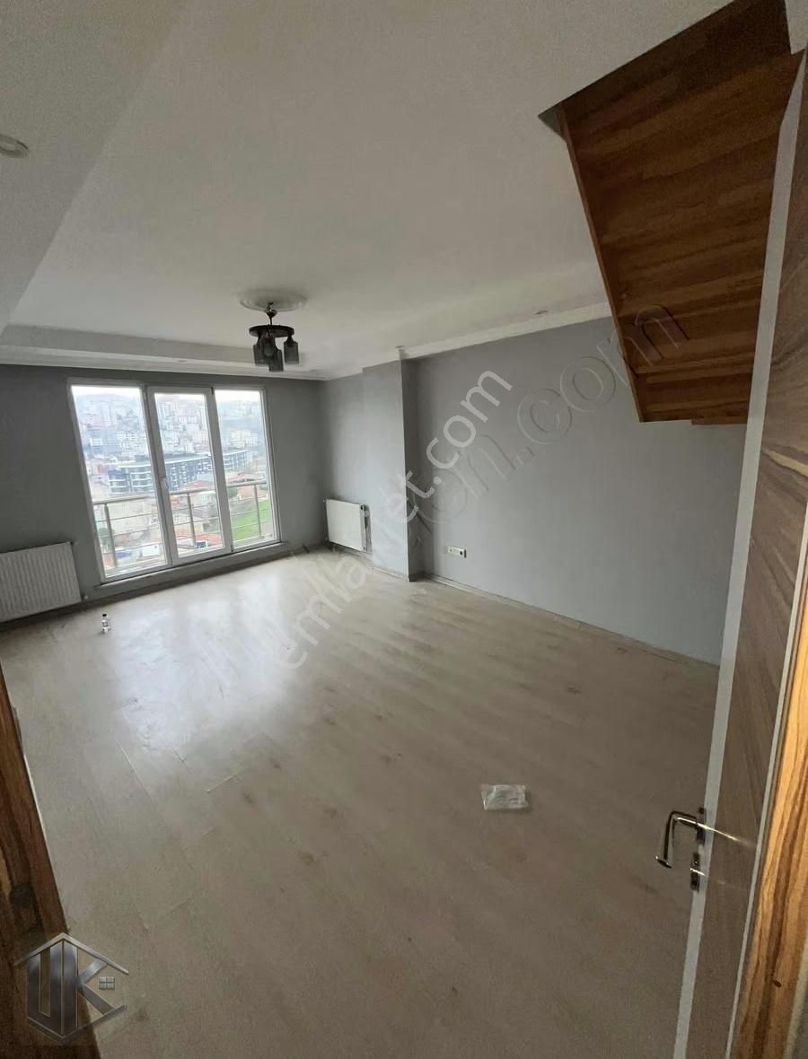 Uğur Gayrimenkul'den Karadolap'ta 3+2 Manzaralı Satılık Dublex