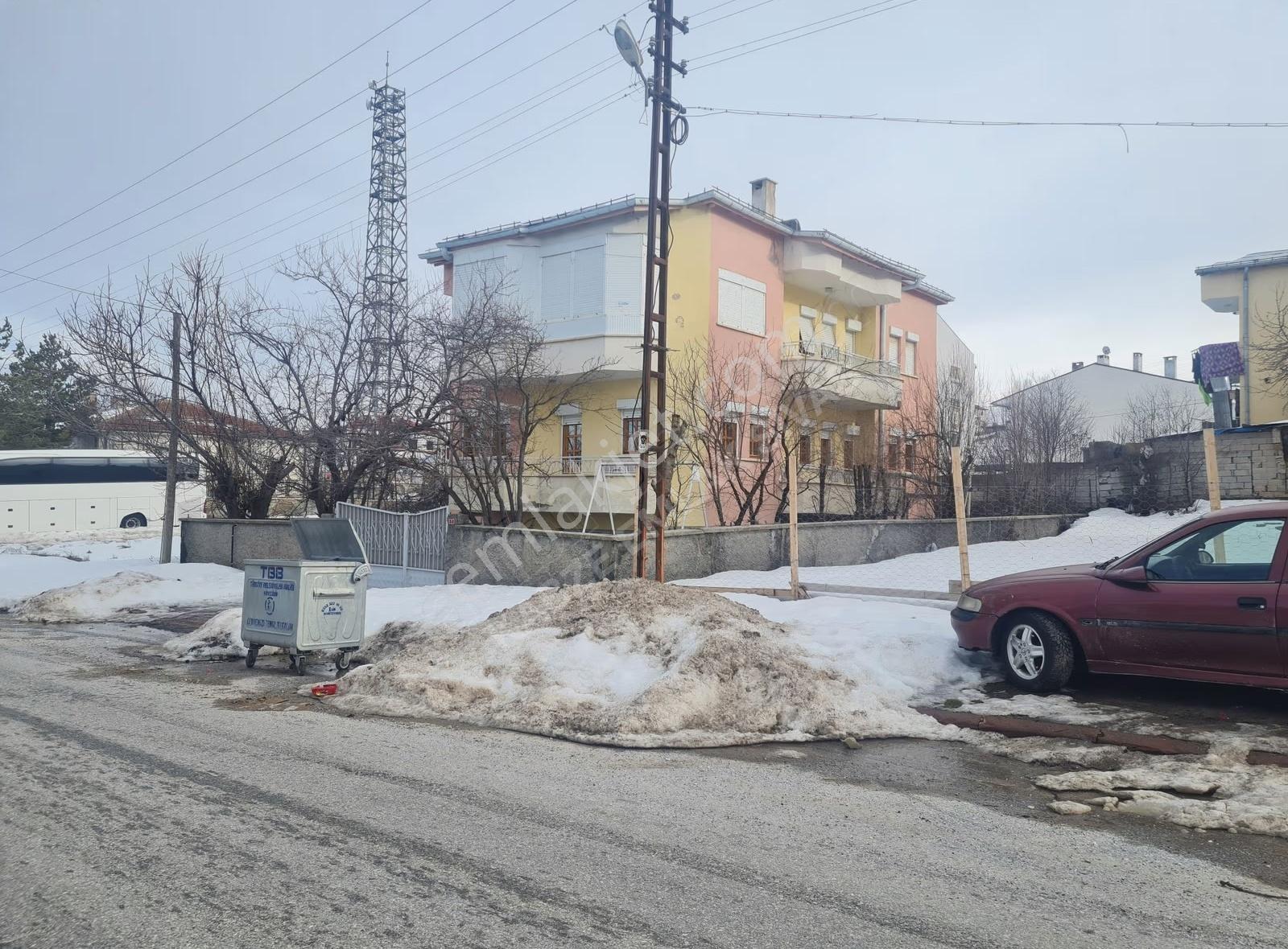 Kabze Emlaktan Karşıyakada 2 Katlı Satılık Villa - Görsel 17