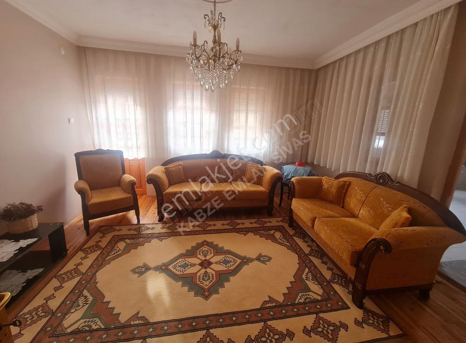Kabze Emlaktan Karşıyakada 2 Katlı Satılık Villa - Görsel 22