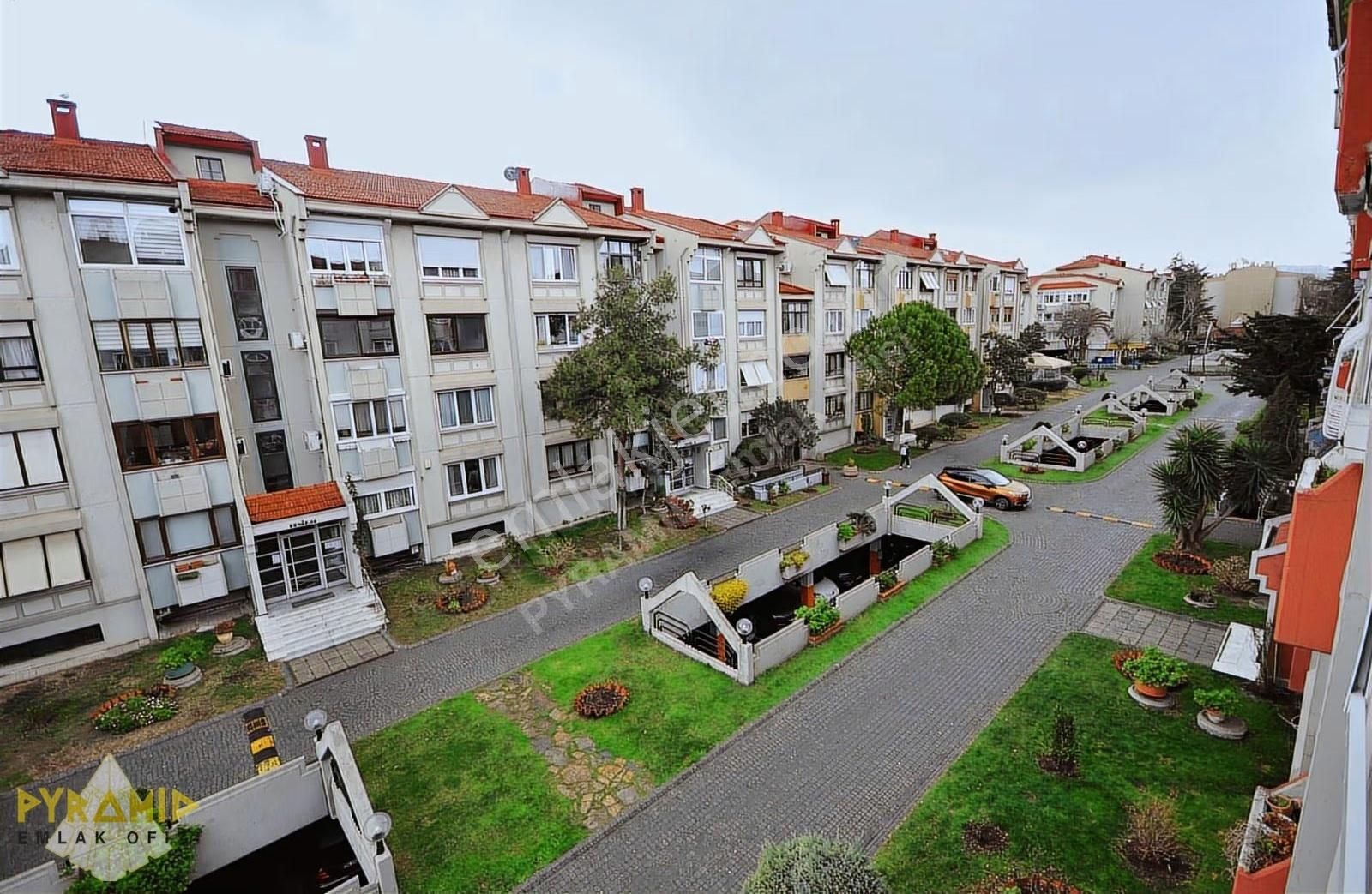 Pyramıd'den Ataköy 7-8 Ata Sitesi Yosun Blok Geniş Ara Boş 3+1 - Görsel 4
