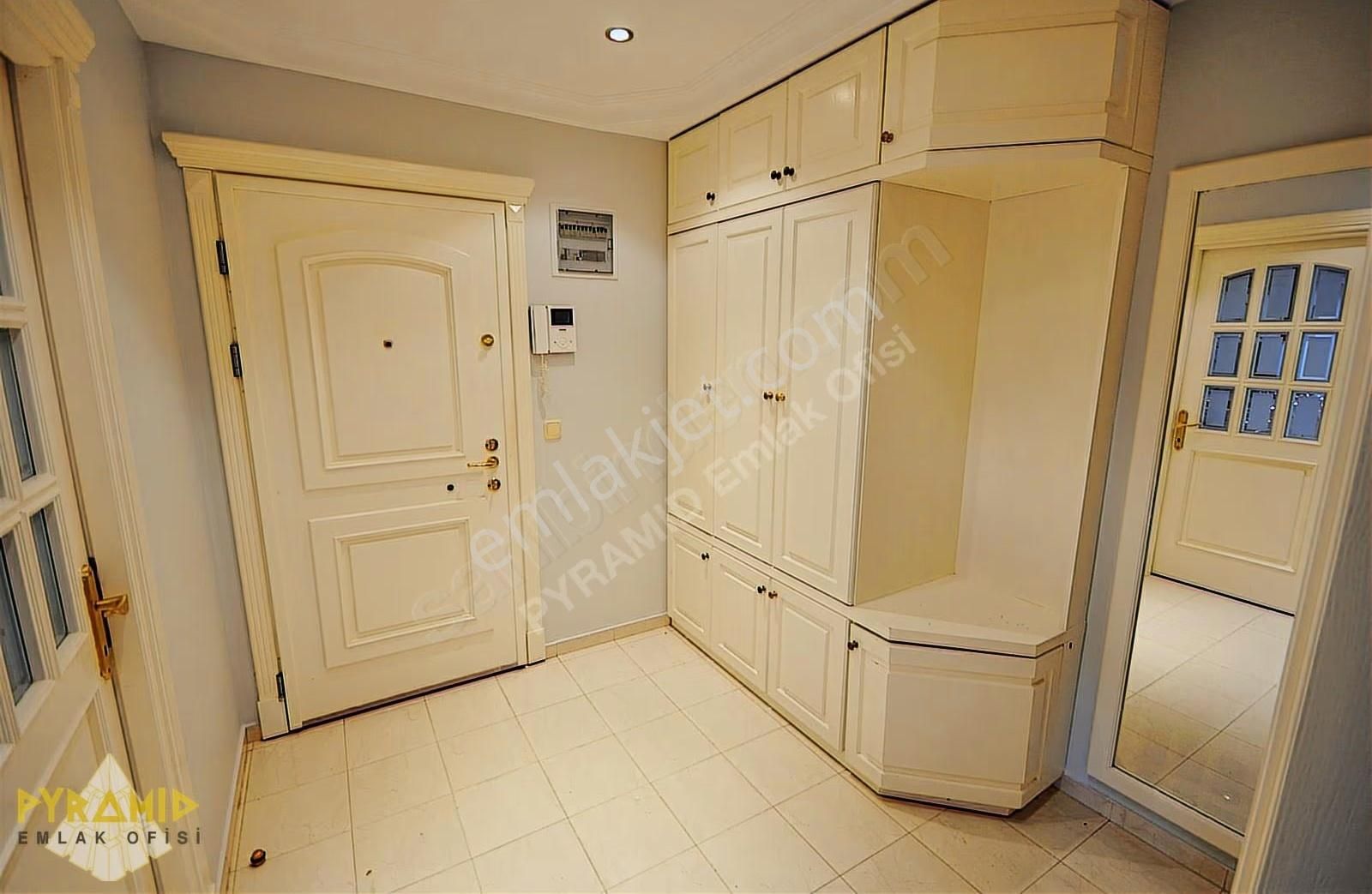 Pyramıd'den Ataköy 7-8 Ata Sitesi Yosun Blok Geniş Ara Boş 3+1 - Görsel 3