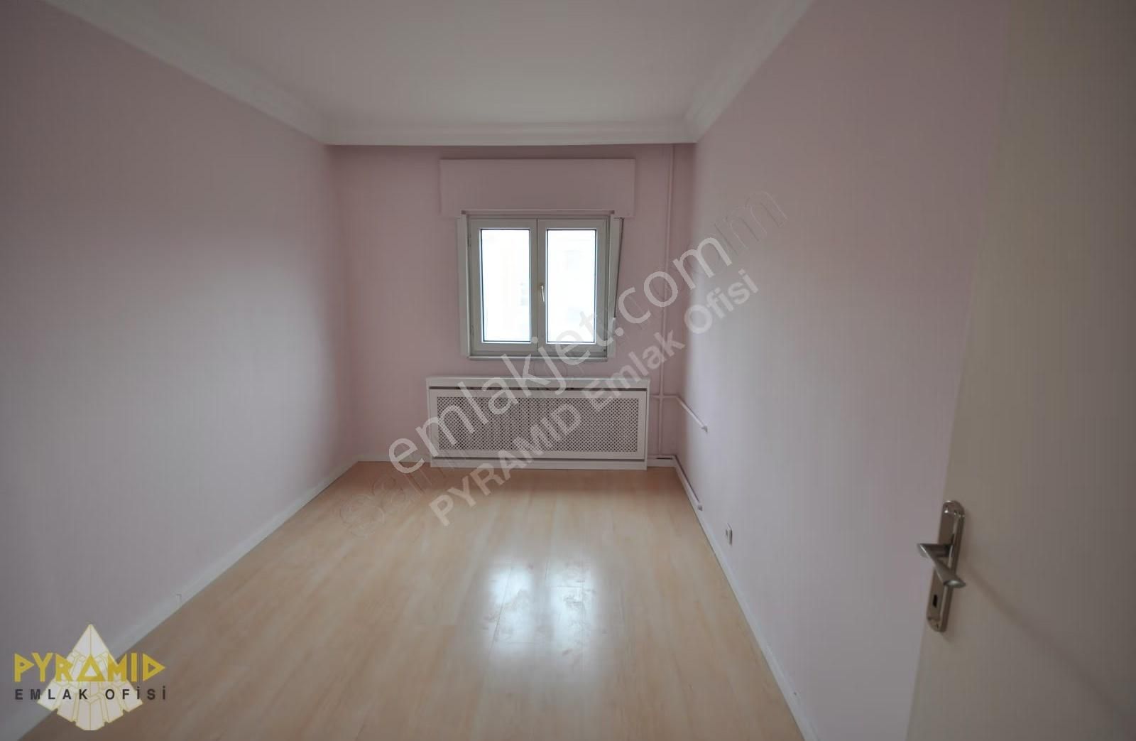 Pyramıd'den Ataköy 7-8 Palmiye Sitesi Kısa D-tipi Boş Temiz 2+1 - Görsel 4