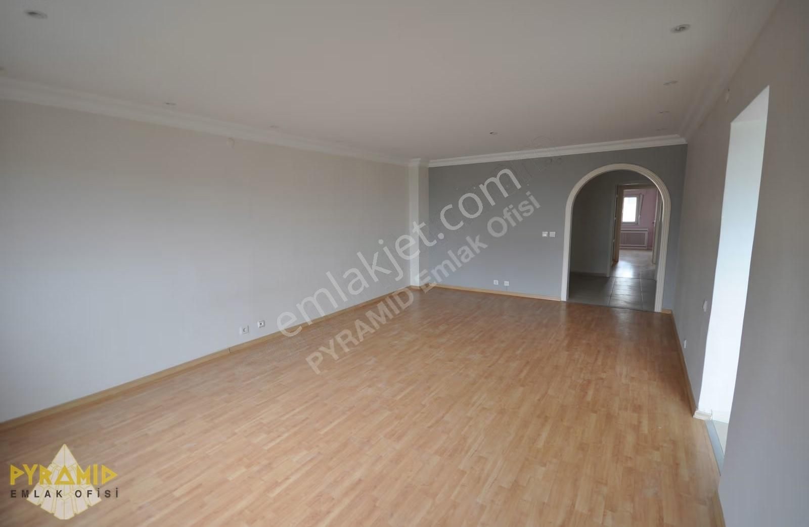 Pyramıd'den Ataköy 7-8 Palmiye Sitesi Kısa D-tipi Boş Temiz 2+1 - Görsel 18