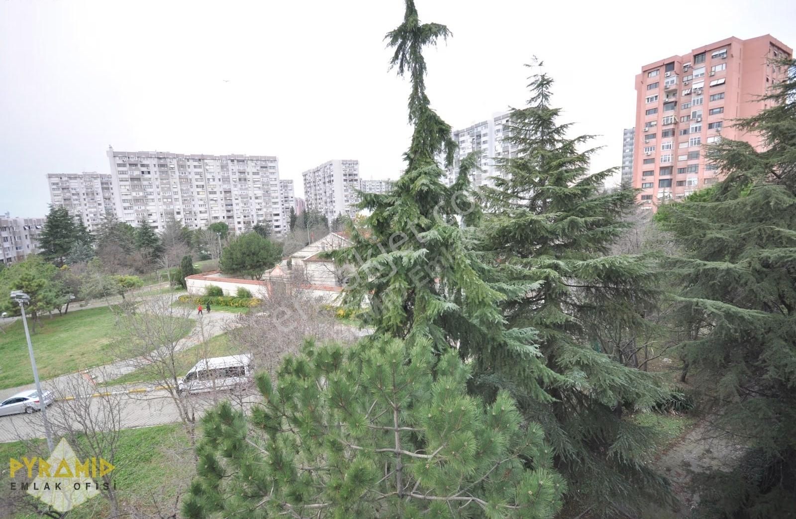 Pyramıd'den Ataköy 7-8 Palmiye Sitesi Kısa D-tipi Boş Temiz 2+1 - Görsel 6