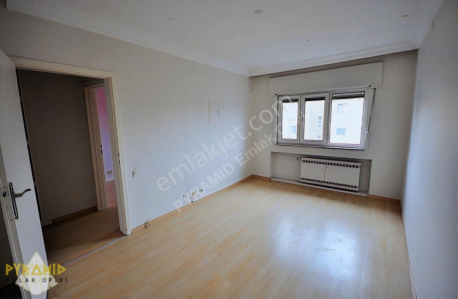 Pyramıd'den Ataköy 7-8 Palmiye Sitesi Kısa D-tipi Boş Temiz 2+1 - Görsel 23