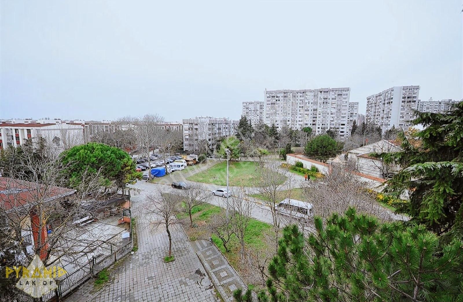 Pyramıd'den Ataköy 7-8 Palmiye Sitesi Kısa D-tipi Boş Temiz 2+1 - Görsel 25