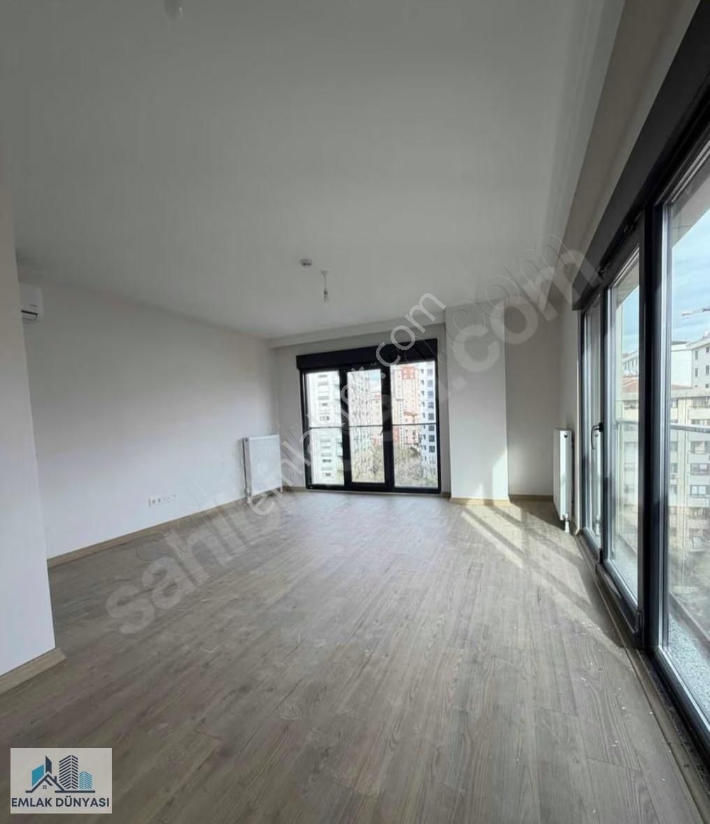 Emlak Dünyasından Bostancıda Site İçinde Havuzlu Ayrı Mutfak 2+1 - Görsel 2