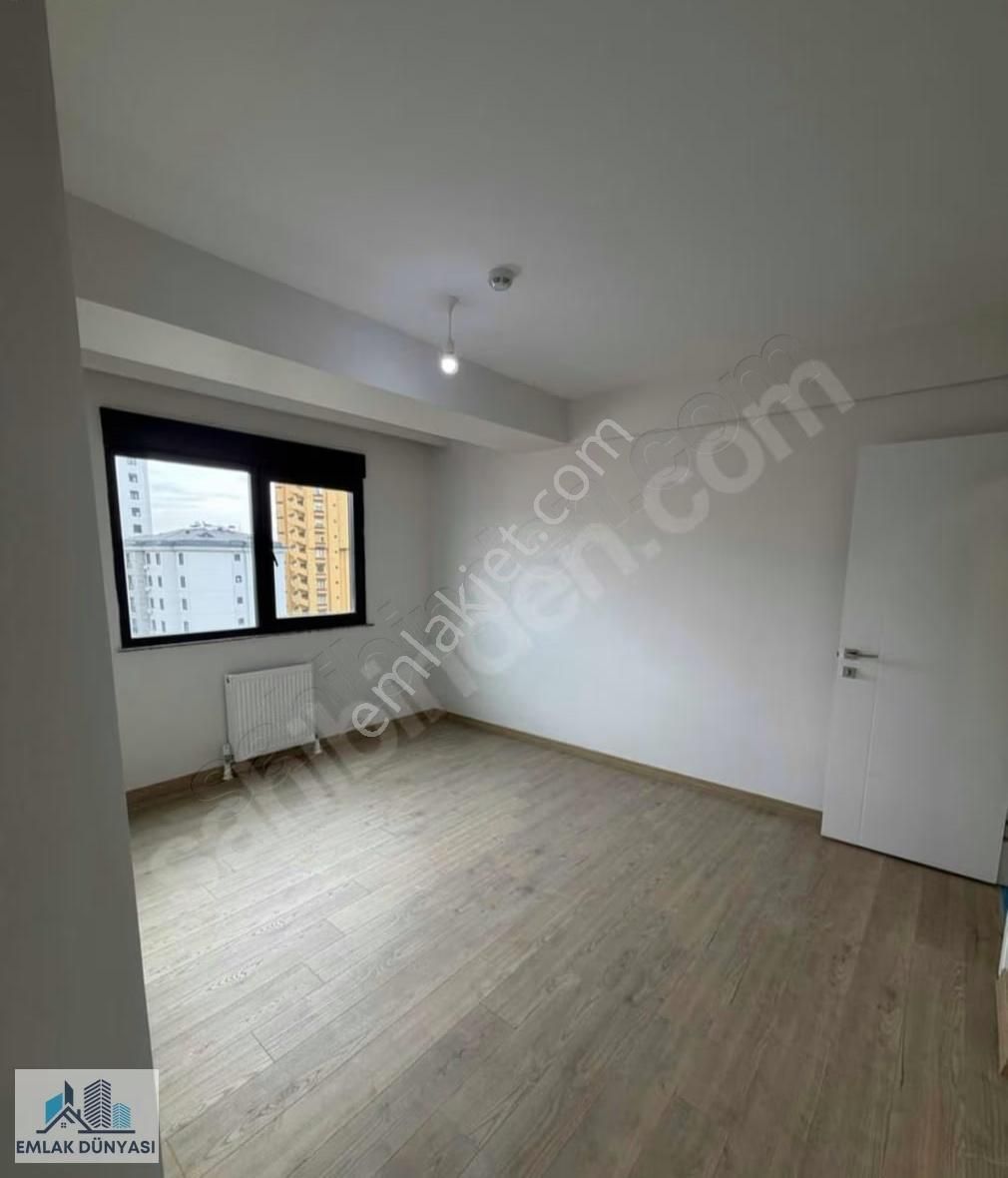 Emlak Dünyasından Bostancıda Site İçinde Havuzlu Ayrı Mutfak 2+1 - Görsel 3