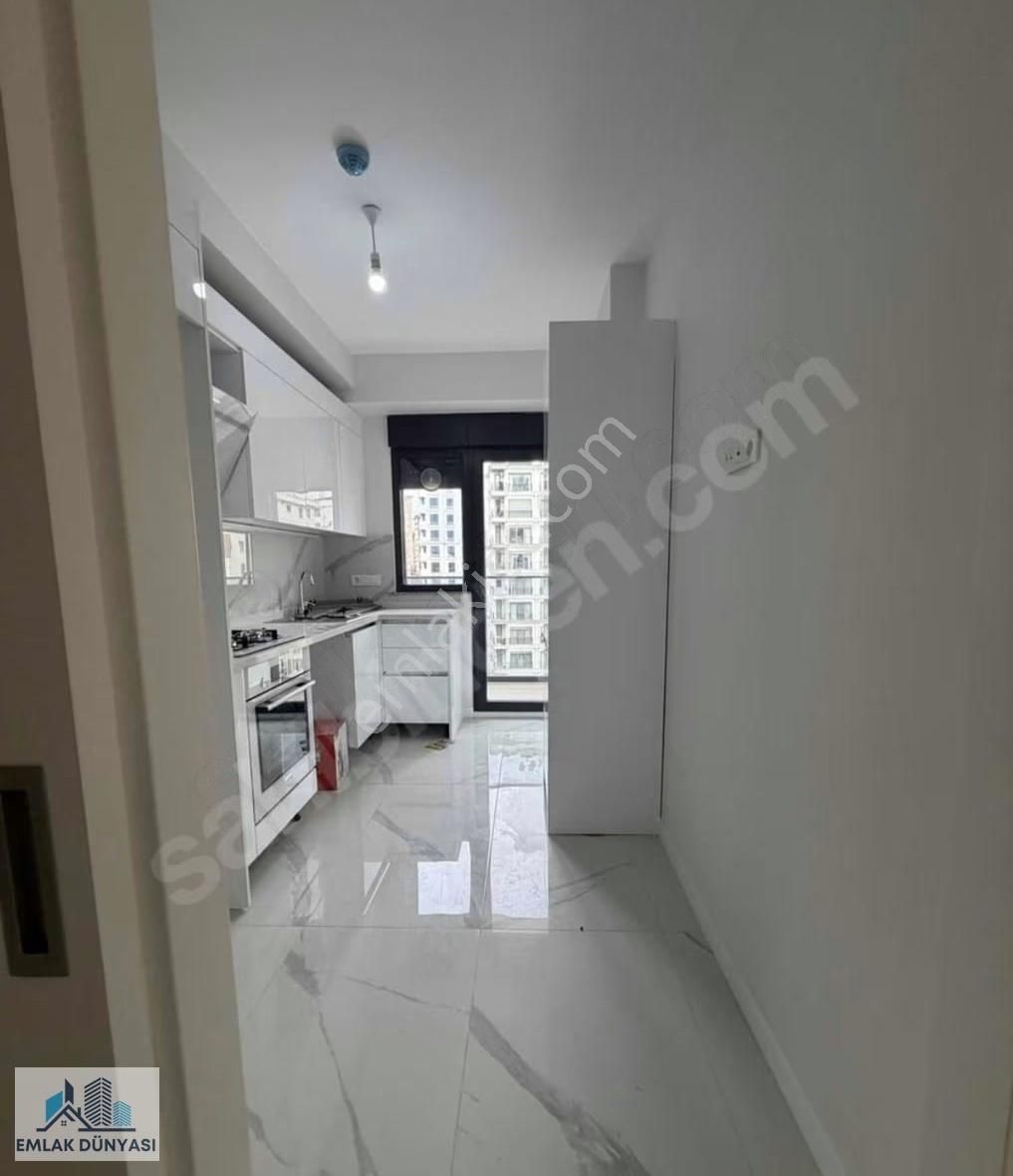 Emlak Dünyasından Bostancıda Site İçinde Havuzlu Ayrı Mutfak 2+1 - Görsel 4