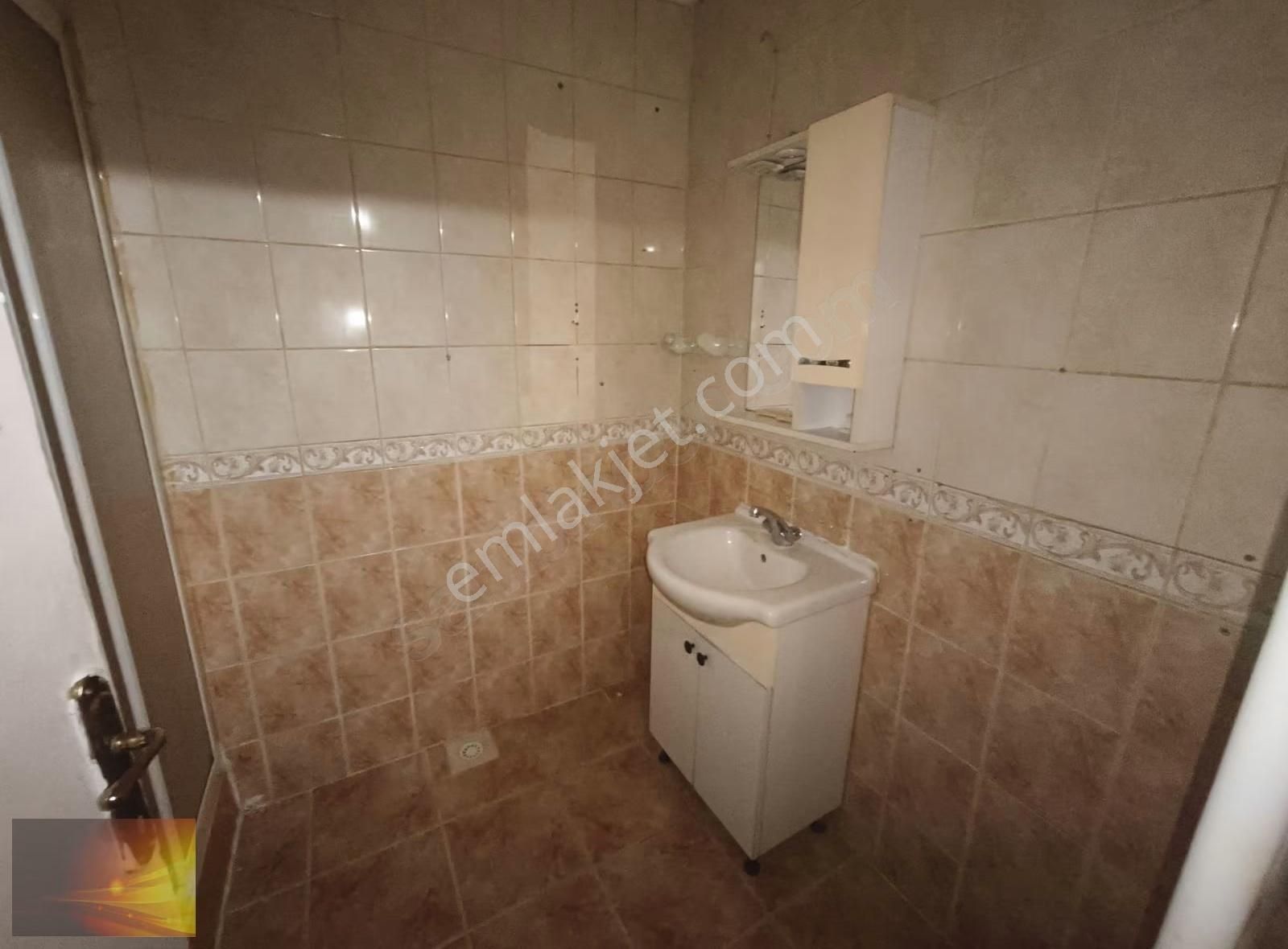 Eyüpsultan Çırçır Kiralık Site İçinde Cadde Üstünde 1+1 Daire - Görsel 18