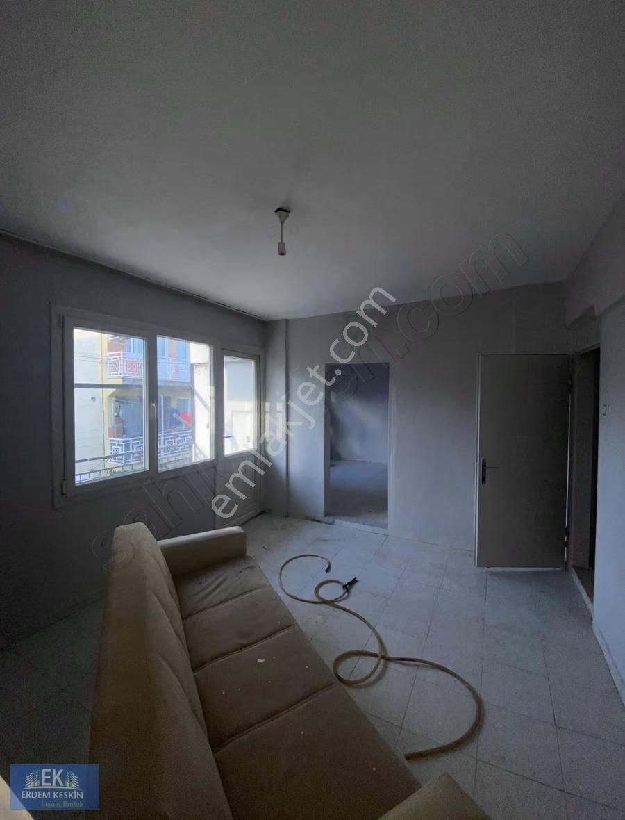 Gaziemir Emrezde Arakat 2+1 80m2 Kiralık Daire - Görsel 5