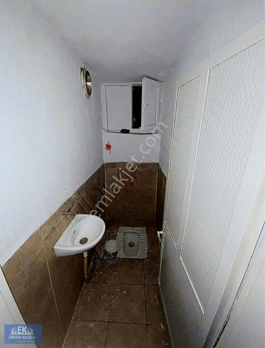 Gaziemir Emrezde Arakat 2+1 80m2 Kiralık Daire - Görsel 8