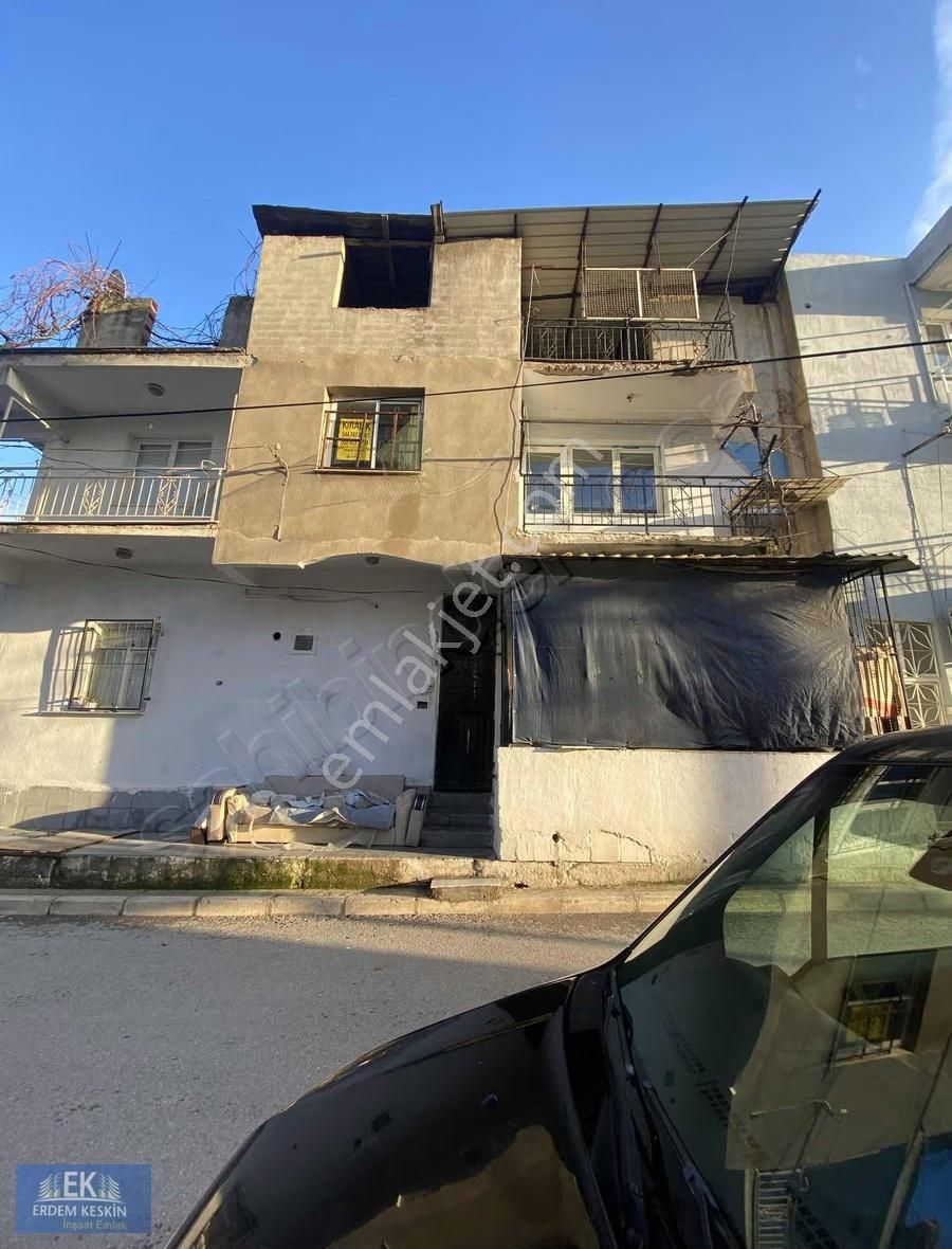 Gaziemir Emrezde Arakat 2+1 80m2 Kiralık Daire - Görsel 3