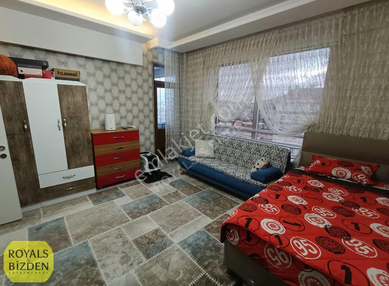 Karatay Fetih Caddesi Yürüme Mesafesinde 3+1 Geniş Daire !!!