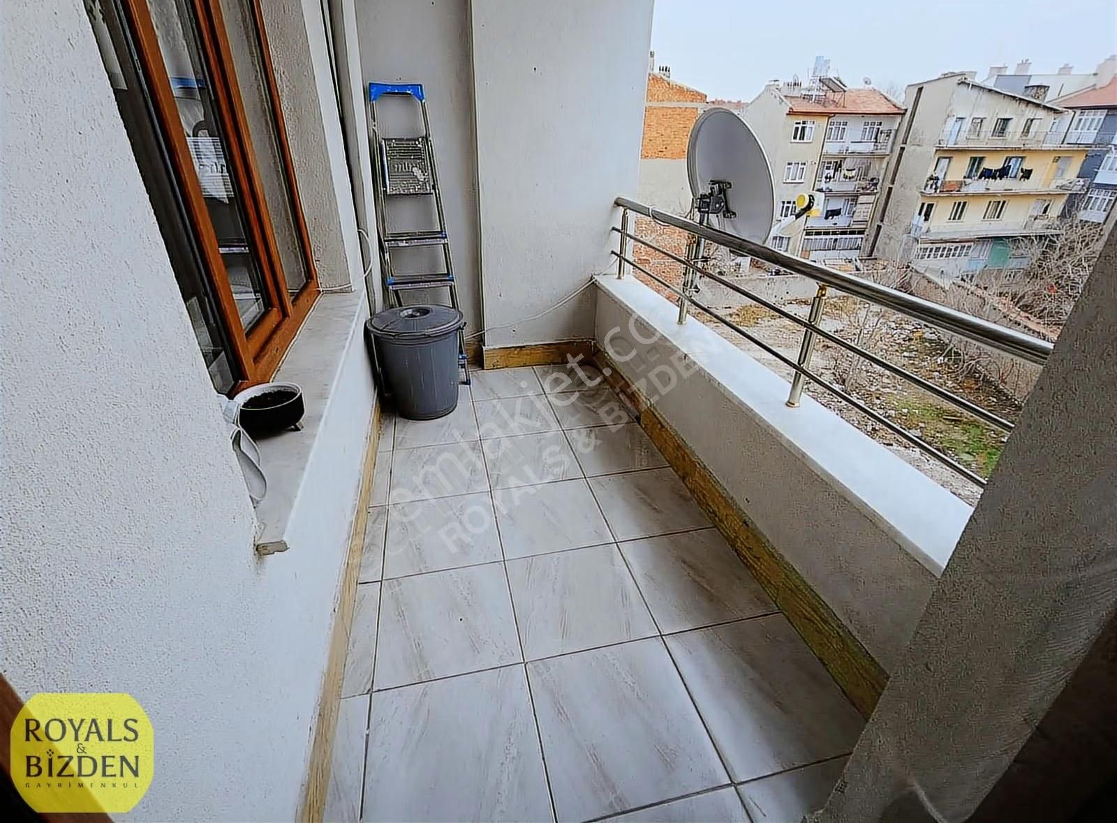 Karatay Nakipoğlu Mah . Keçeciler Cadde Yakını 3+1 Geniş Daire!! - Görsel 11