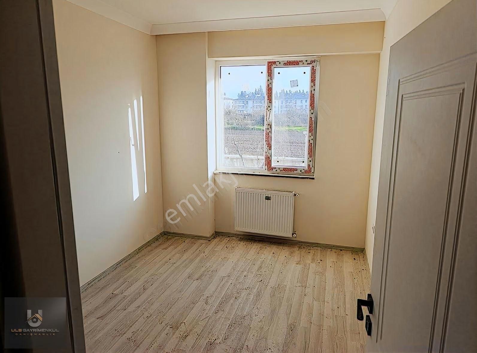 Arifiye Hanlı Mah. Site İçerisinde Kiralık 2+1 Daire - Görsel 4