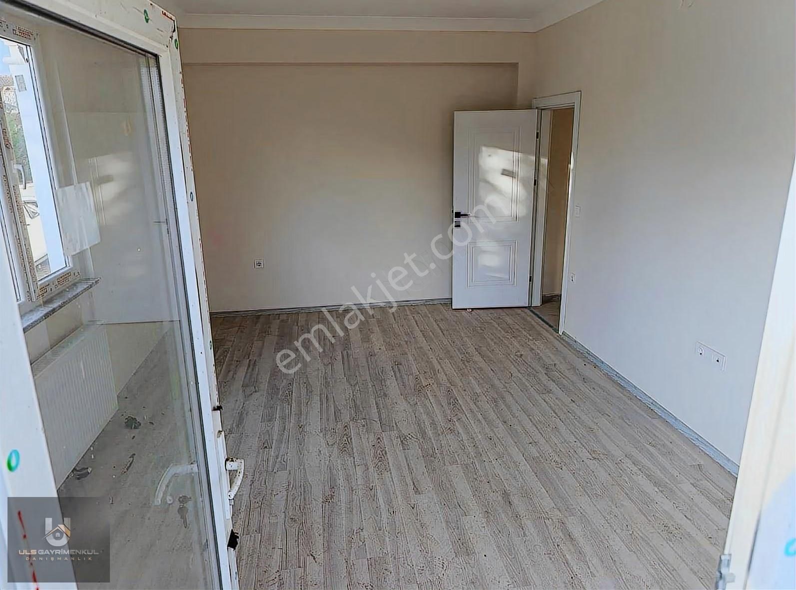 Arifiye Hanlı Mah. Site İçerisinde Kiralık 2+1 Daire - Görsel 6