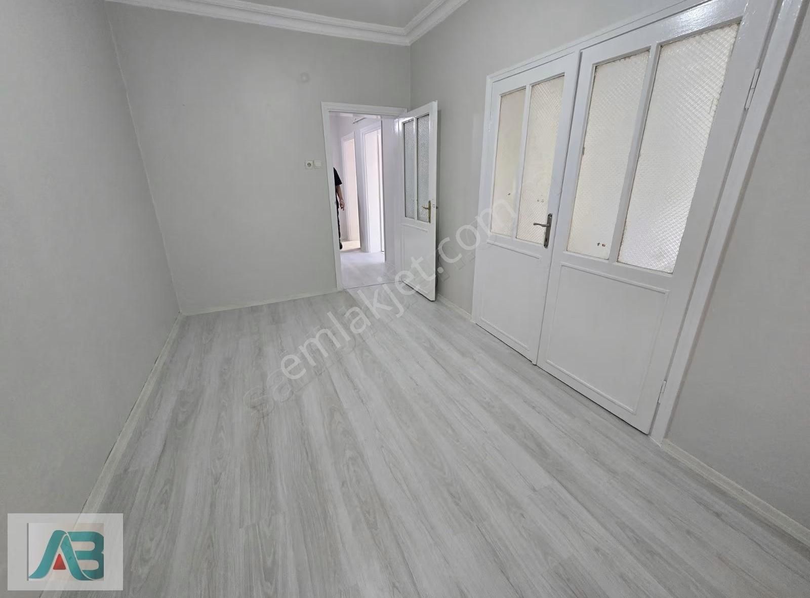 Ümraniye Atatürk Mahallesinde Giriş Kat 2+1 Daire - Görsel 19