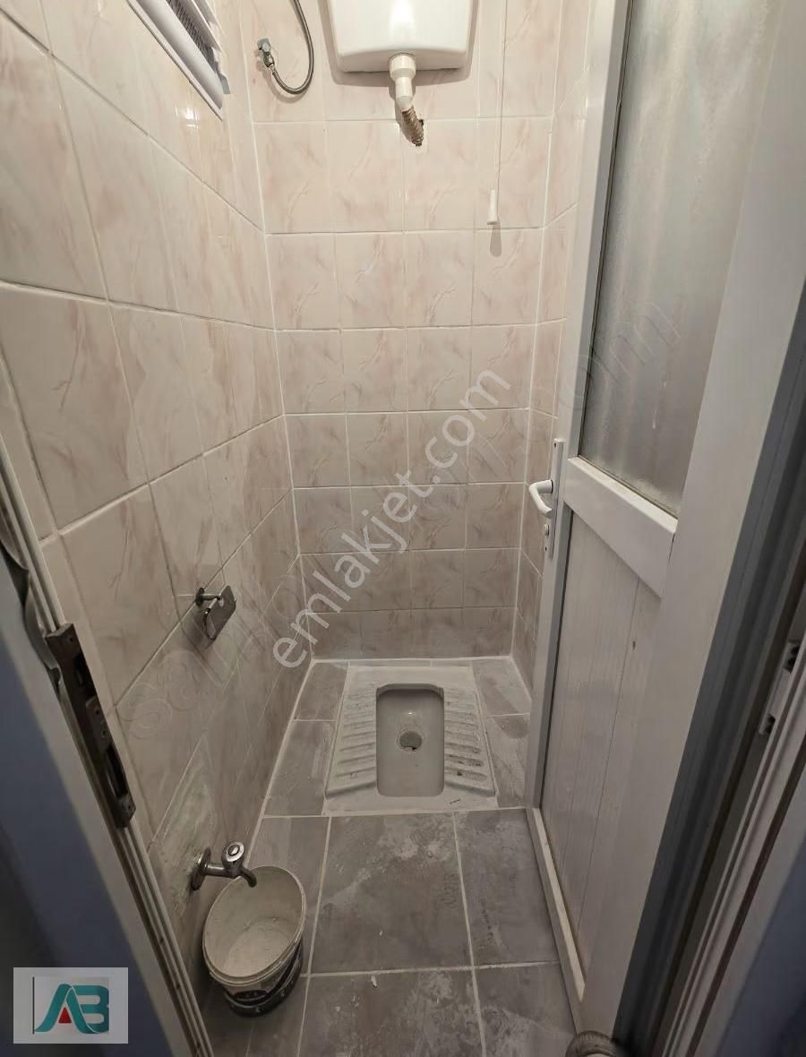 Ümraniye Atatürk Mahallesinde Giriş Kat 2+1 Daire - Görsel 15