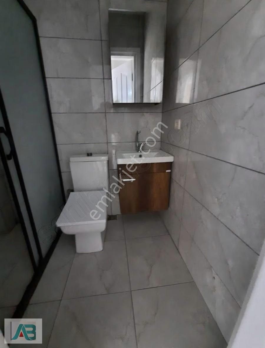 Ümraniye Armağanevler'de Metro'ya Yakın 2+1 Satılık Daire - Görsel 18