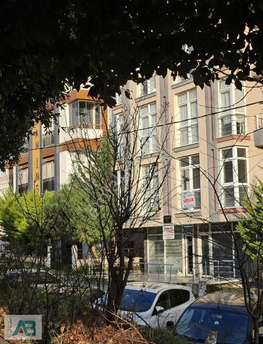 Ümraniye Armağanevler'de Metro'ya Yakın 2+1 Satılık Daire - Görsel 33