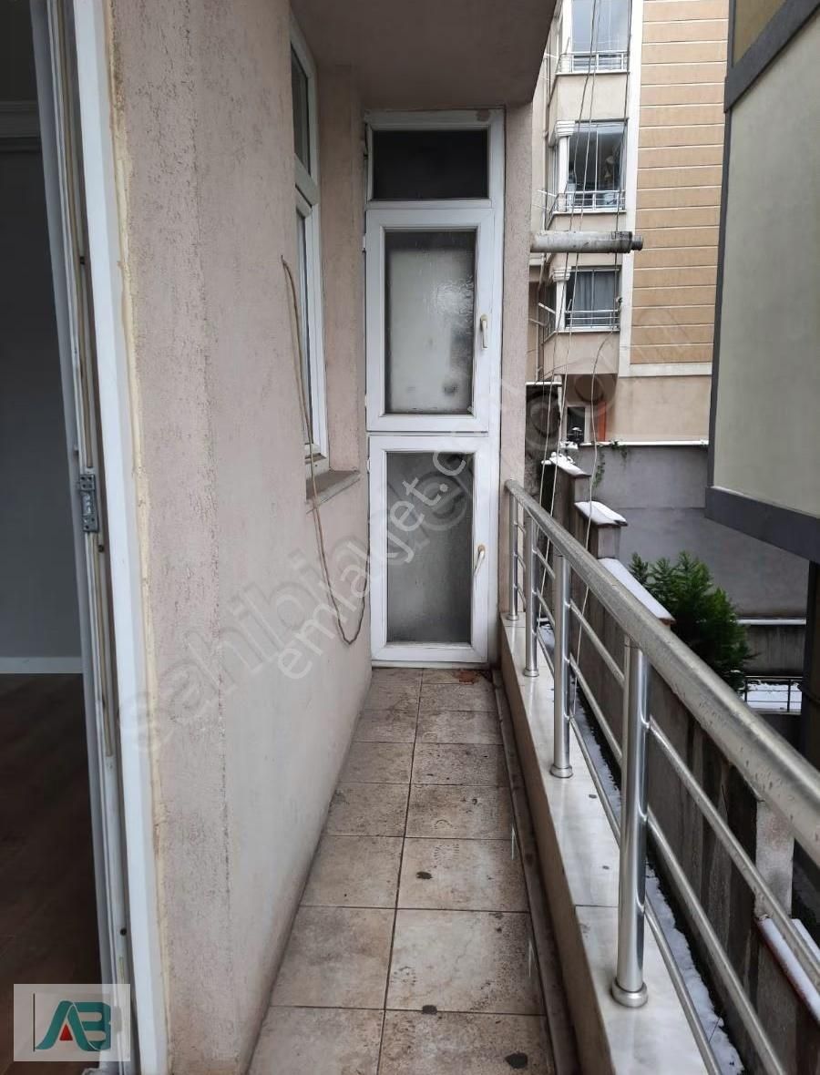 Ümraniye Armağanevler'de Metro'ya Yakın 2+1 Satılık Daire - Görsel 17