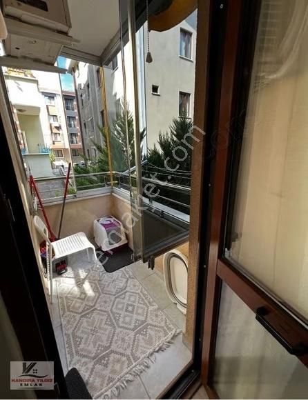Çarşıya Yakın 2 + 1 Kombili Asansörlü Geniş Arakat Daire - Görsel 7