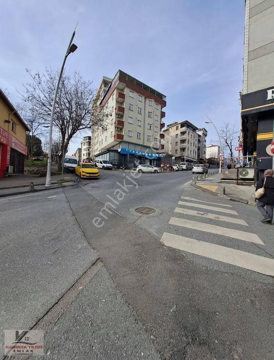 Namık Kemalde Kat İrtifaklı 2 + 1 İçi Boş 90 M2 Satılık Daire - Görsel 2