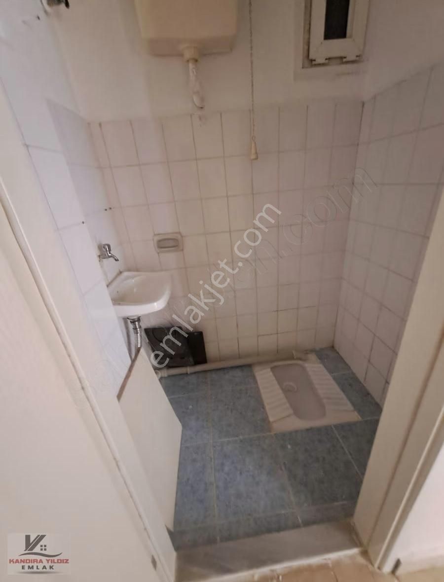Namık Kemalde Kat İrtifaklı 2 + 1 İçi Boş 90 M2 Satılık Daire - Görsel 7