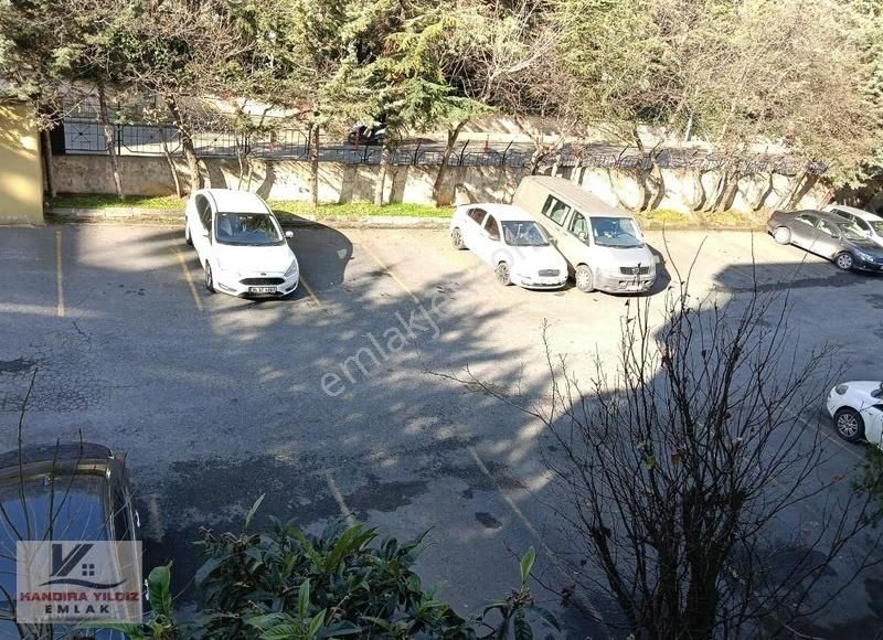 Cumhuriyet Mah.de Emek Sitesinde 3+1 160 M2 2.kat Daire - Görsel 9