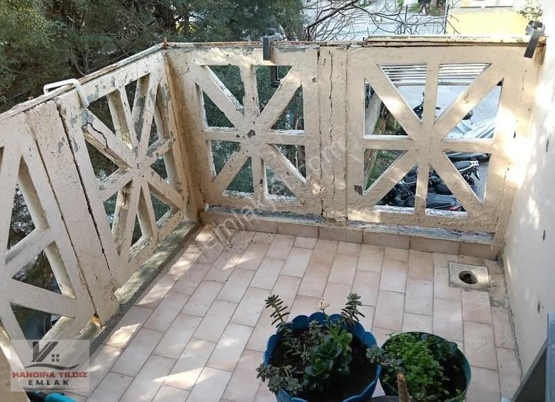 Cumhuriyet Mah.de Emek Sitesinde 3+1 160 M2 2.kat Daire - Görsel 18