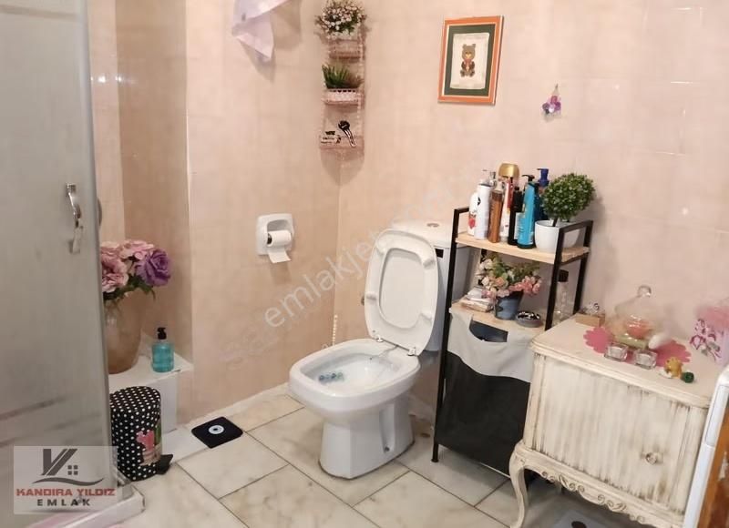 Cumhuriyet Mah.de Emek Sitesinde 3+1 160 M2 2.kat Daire - Görsel 15