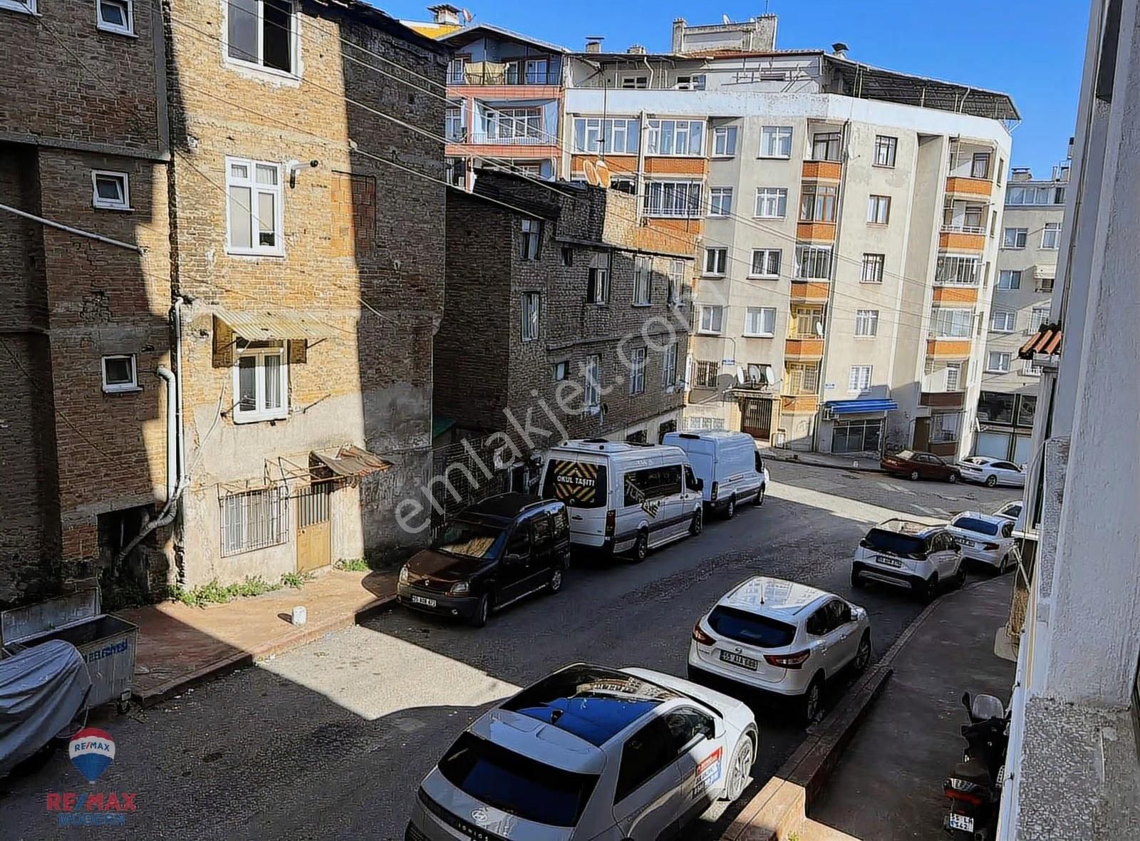 Celal Dinlenmez'den 2+1 Satılık Daire - Görsel 19