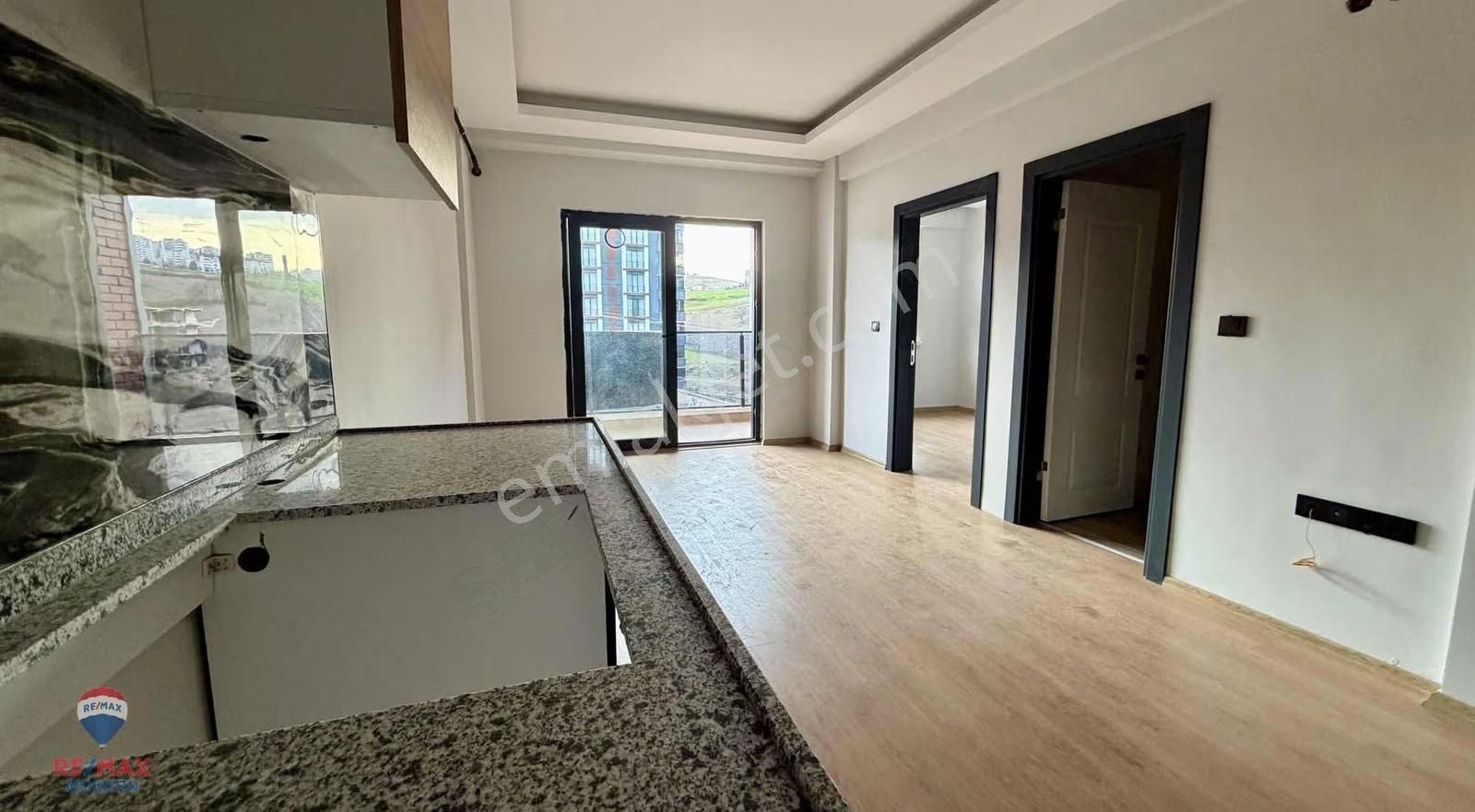 Satılık | Ömürevleri'nde Ara Kat Güney Cephe Sıfır Y.ısıtma 1+1 - Görsel 14