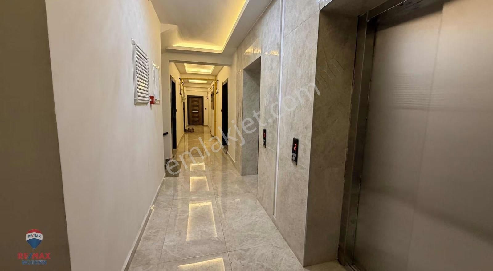 Satılık | Ömürevleri'nde Ara Kat Güney Cephe Sıfır Y.ısıtma 1+1 - Görsel 16