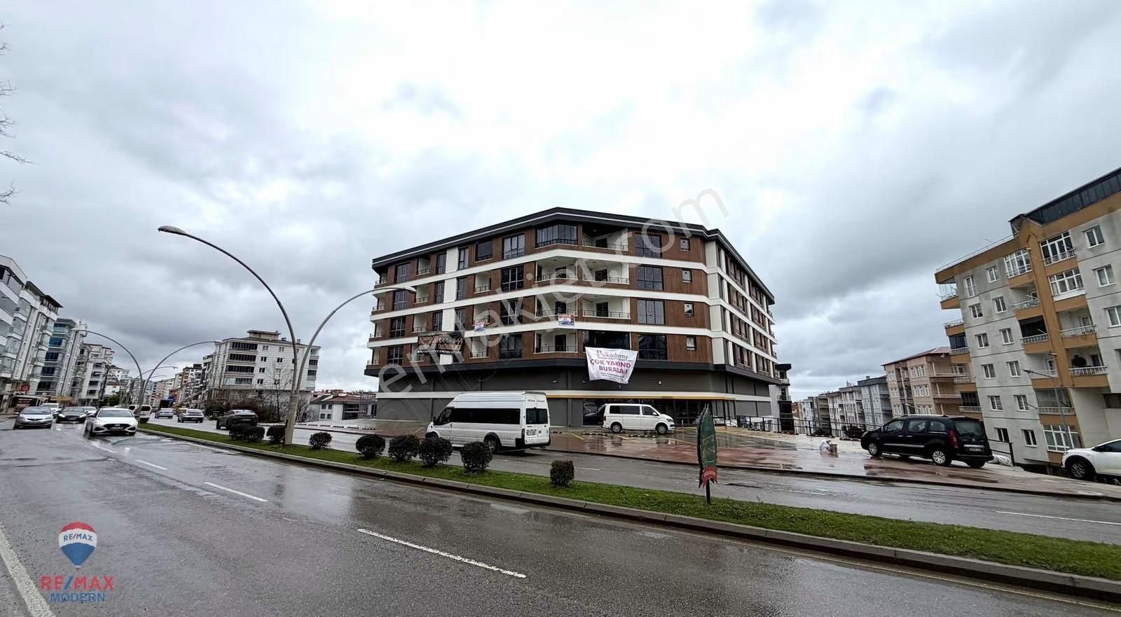 Satılık | Türk-iş Cağaloğlu'na Cephe Mesken/işyeri 2+1 - Görsel 3