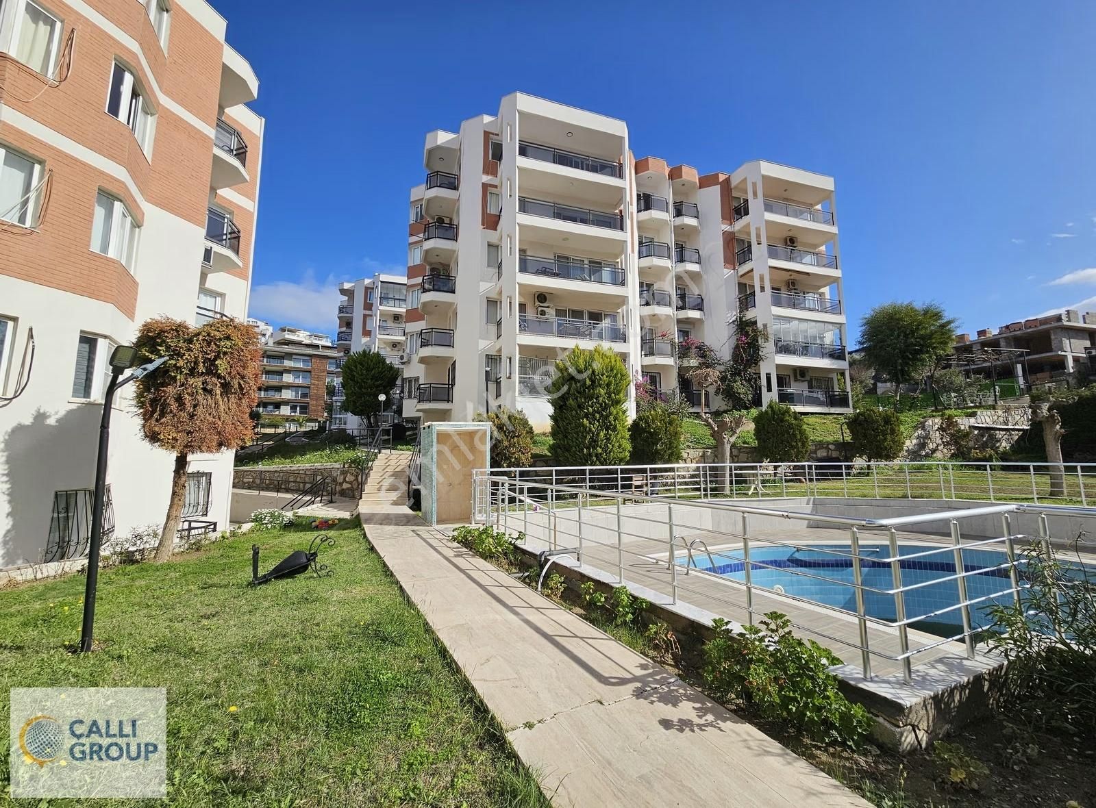 Kuşadası Marina'da Satılık Deniz Manzaralı 4+1 Bakımlı Daire - Görsel 18