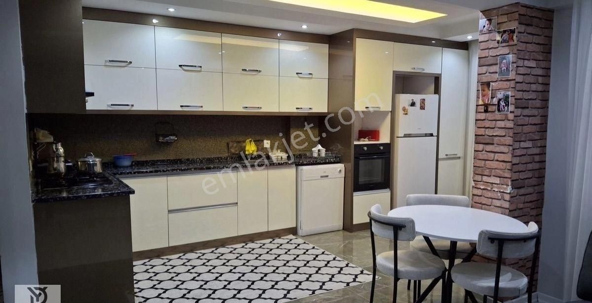 Gümüşçay Mahallesi Site İçerisinde 2+1 Satılık Daıre