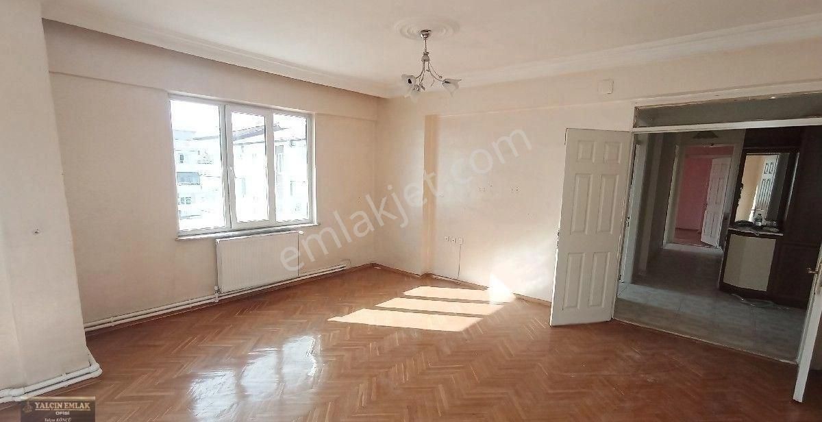 Kolejtepe Mahlesinde Konumu Güzel Asansörlü 3+1 - Görsel 25